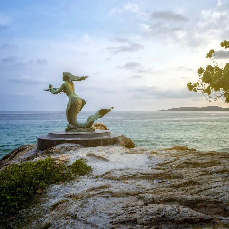 Mermaid statue in Rayong near 7 Muay Thai